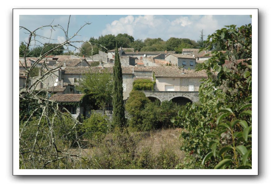 14- Vue de la place de l'église