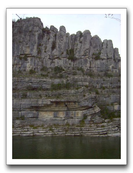 59- Les vagues sont dans les roches